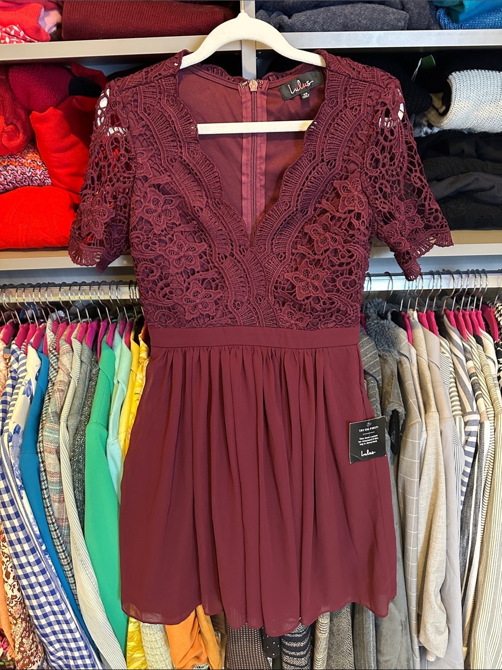 Lulus burgundy short sleeve back zipper closure lined lace dress size XS NWT